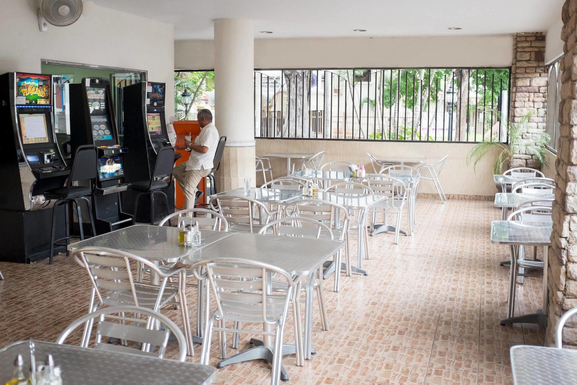 Hotel Latino Panama City Exterior photo